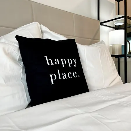 Brand New Minimalist Flat, Free Parking & Wifi براتسيلافا